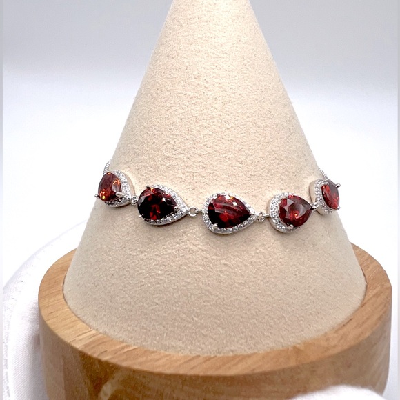 .925 Sterling Silver Pear Shaped Red Cz & Clear Cz Bolo Adjustable Bracelet - Picture 5 of 13